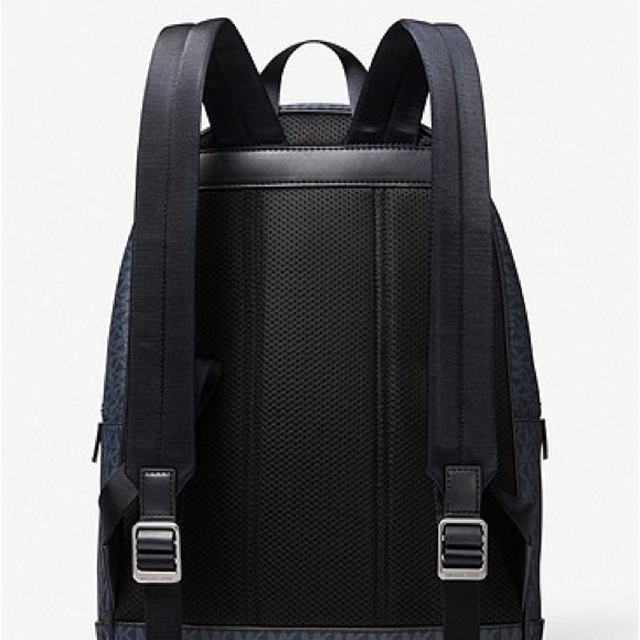 New. Backpack - Picture 2 of 3